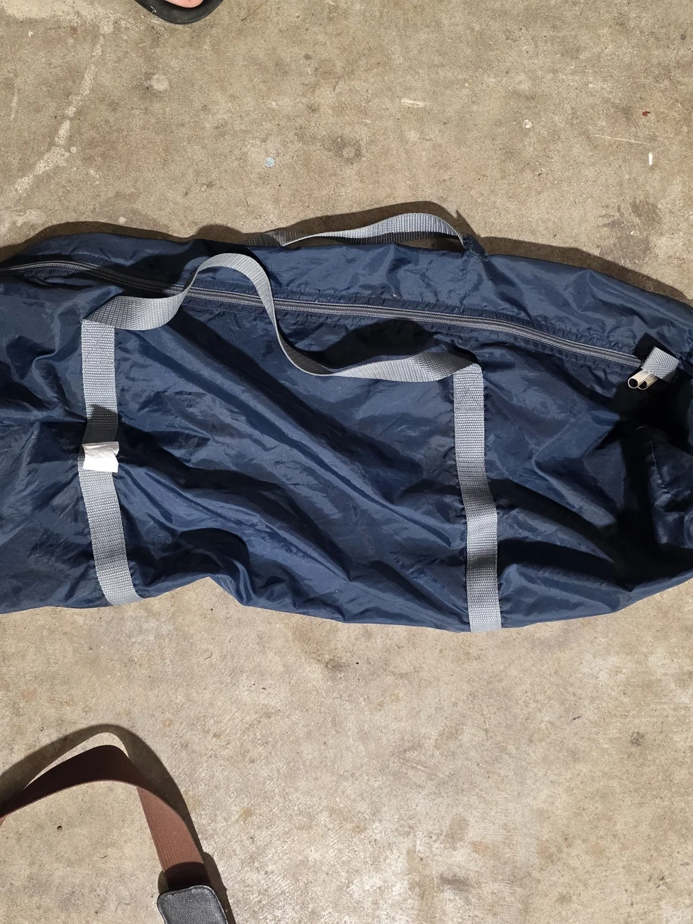 LMen's Travel & Gym Pack: 1 Duffle, 1 Accessories, 1 Toiletry, 1 Mesh Bag